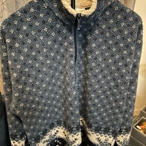 Hanna Andersson Men’s Fleece Pullover - size Medium